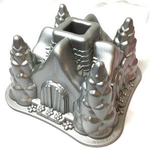 NORDIC WARE Fairytale Cottage Bundt Pan EUC